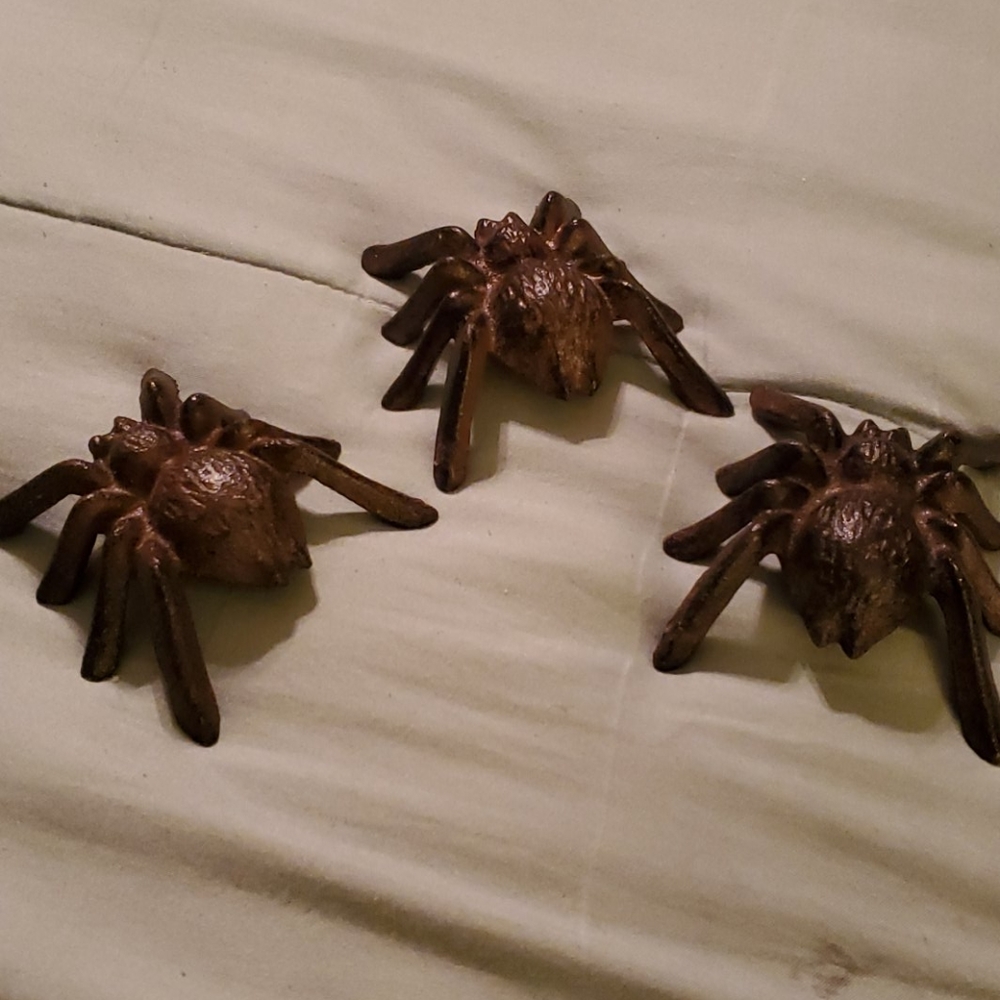 Cast iron 3pc Spider set-This set has been SOLD